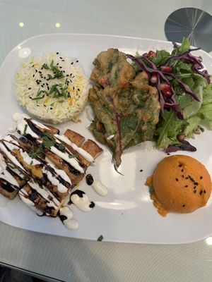Tofu, calabaza con lima, arroz y couve en tempura  at Organi Chiado in Lisbon