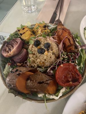 Veggie bowl  at Organi Chiado in Lisbon