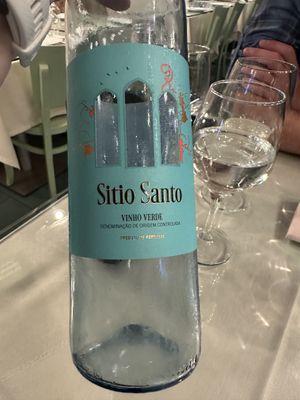 Good vinhp verde  at Organi Chiado in Lisbon