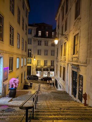 Outside vibe at Organi Chiado in Lisbon