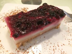 Cheesecake de morango at Organi Chiado in Lisbon