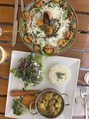 Caesar salad and Thai tofu   at Organi Chiado in Lisbon