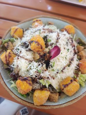 Caesar salad at Organi Chiado in Lisbon