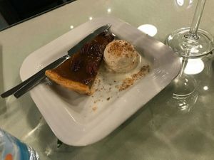 Pastel de nueces con helado at Organi Chiado in Lisbon