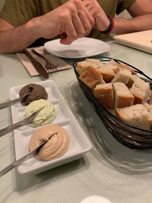 We eat 1 at Organi Chiado in Lisbon