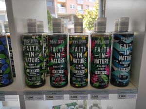 Shampoo at EasyGreen Vegan Foodstore & Snack bar in Porto