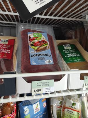 Carpaccio at EasyGreen Vegan Foodstore & Snack bar in Porto