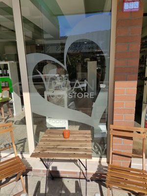  at EasyGreen Vegan Foodstore & Snack bar in Porto