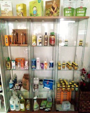 Toothbrush and toothpast, suplements, shampoos, and more at EasyGreen Vegan Foodstore & Snack bar in Porto