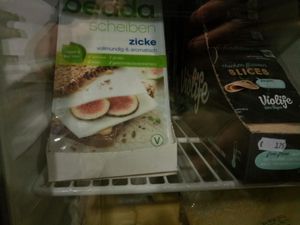 eg 24 at EasyGreen Vegan Foodstore & Snack bar in Porto