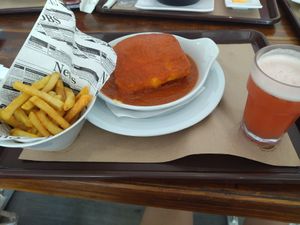 Francesinha vegana at Saladas+ in Aveiro