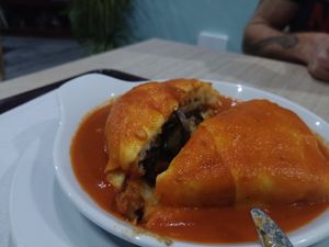 Francesinha vegana at Saladas+ in Aveiro