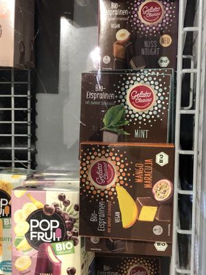Vegan ice cream bars  at denn's Biomarkt in Freising
