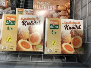 Marillenknödel!!  at denn's Biomarkt in Freising