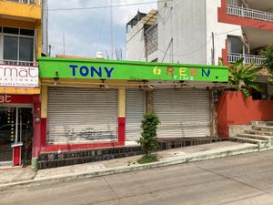 Front from street at Greentime Alimentos in Palenque