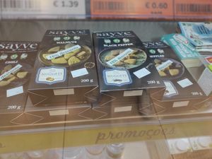 Vegan cheese at Celeiro - Norte Shopping in Matosinhos