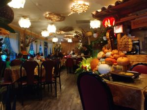 Seating: Really cute interior nice lighting and lots of plants. Same for their outdoor seating at Golden Bamboo in San Jose