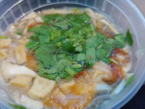 $10.99 #37 Chao Nam Mushroom Porridge 🍄: I've never had this dish before and really liked it at Golden Bamboo in San Jose