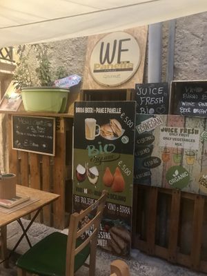 Just Veggie patio at JustVeggie in Siracusa