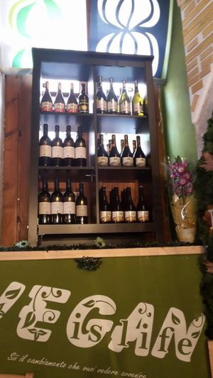 VEGAN WINE at JustVeggie in Siracusa