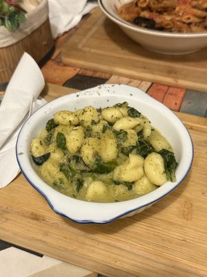 Gnocchi de crema de verduras con anís  at JustVeggie in Siracusa