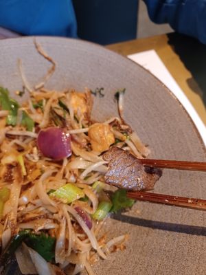 Found 1 piece of meat in the tofu pad thai :-( at Wagamama in Antwerpen