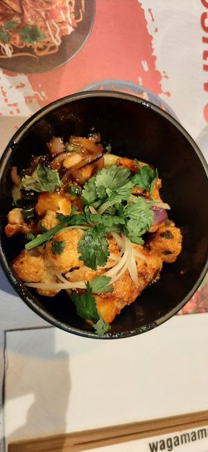 Veganer Blumenkohl at Wagamama in Antwerpen