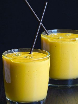 mango lassi at Zest Foods in Kobe