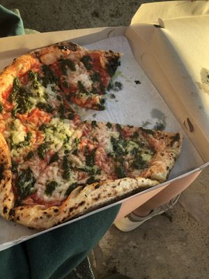 pesto drizzle on margarita pizza! so good at Floralia in Honolulu