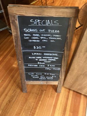 cervantes prizes specials   at Floralia in Honolulu