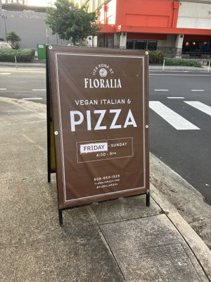 opening times   at Floralia in Honolulu