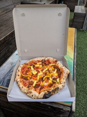 came back😄the deluxe at Floralia in Honolulu