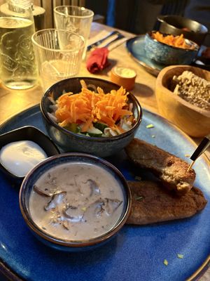 Steak frites salade version végane   at Le Touquet in Oostende