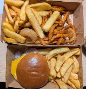  at Peter Pane - Goldbekplatz in Hamburg