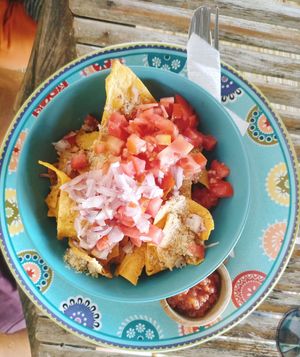 Nachos, just ask for extra sauce at Green Leaf Cafe in Jemuluk