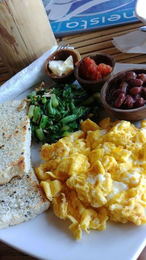 veg big breakfast at Green Leaf Cafe in Jemuluk
