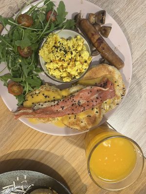   at Chillin' Cafe in Madrid