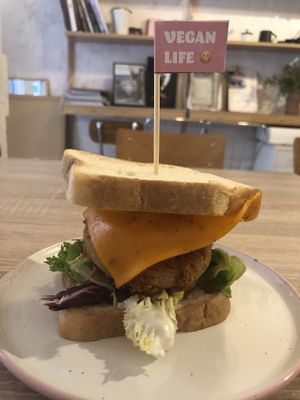 Burger with GF bread  at Chillin' Cafe in Madrid