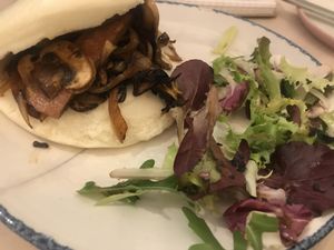 Bao vegan bacon mushrooms and onion at Chillin' Cafe in Madrid