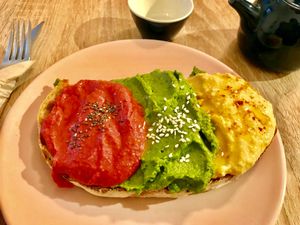 Yummy Vegan Hummus  at Chillin' Cafe in Madrid