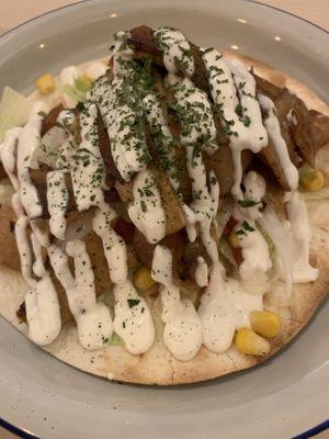 Vegan kebab at Chillin' Cafe in Madrid