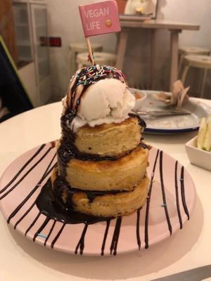 Chocolate pancakes with ice cream  at Chillin' Cafe in Madrid