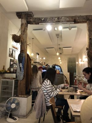 Interior at Chillin' Cafe in Madrid