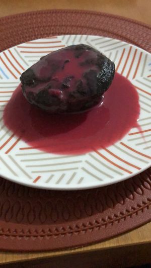 Brownie com calda de manga e hibisco at Congolinaria - Alfonso Bovero in Sao Paulo