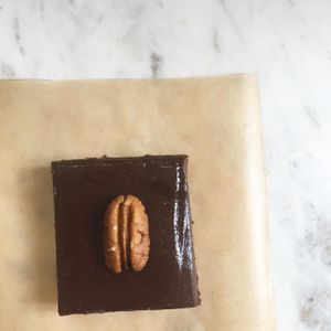 RAW BROWNIE at Love Juice Bar in Paris