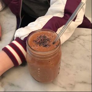 CHOCO SHAKE superfood smoothie  at Love Juice Bar in Paris