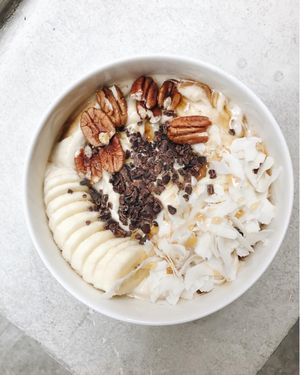 Salted caramel bowl at Love Juice Bar in Paris