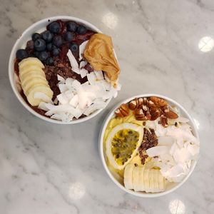 Açai and mango bowl at Love Juice Bar in Paris