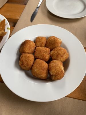 Croquetas de jalapeños 💖  at El Manglar in Oviedo