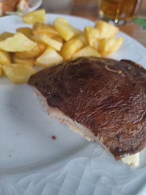  at El Manglar in Oviedo